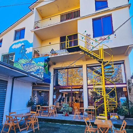Traveler Hostel Shkoder Exterior photo