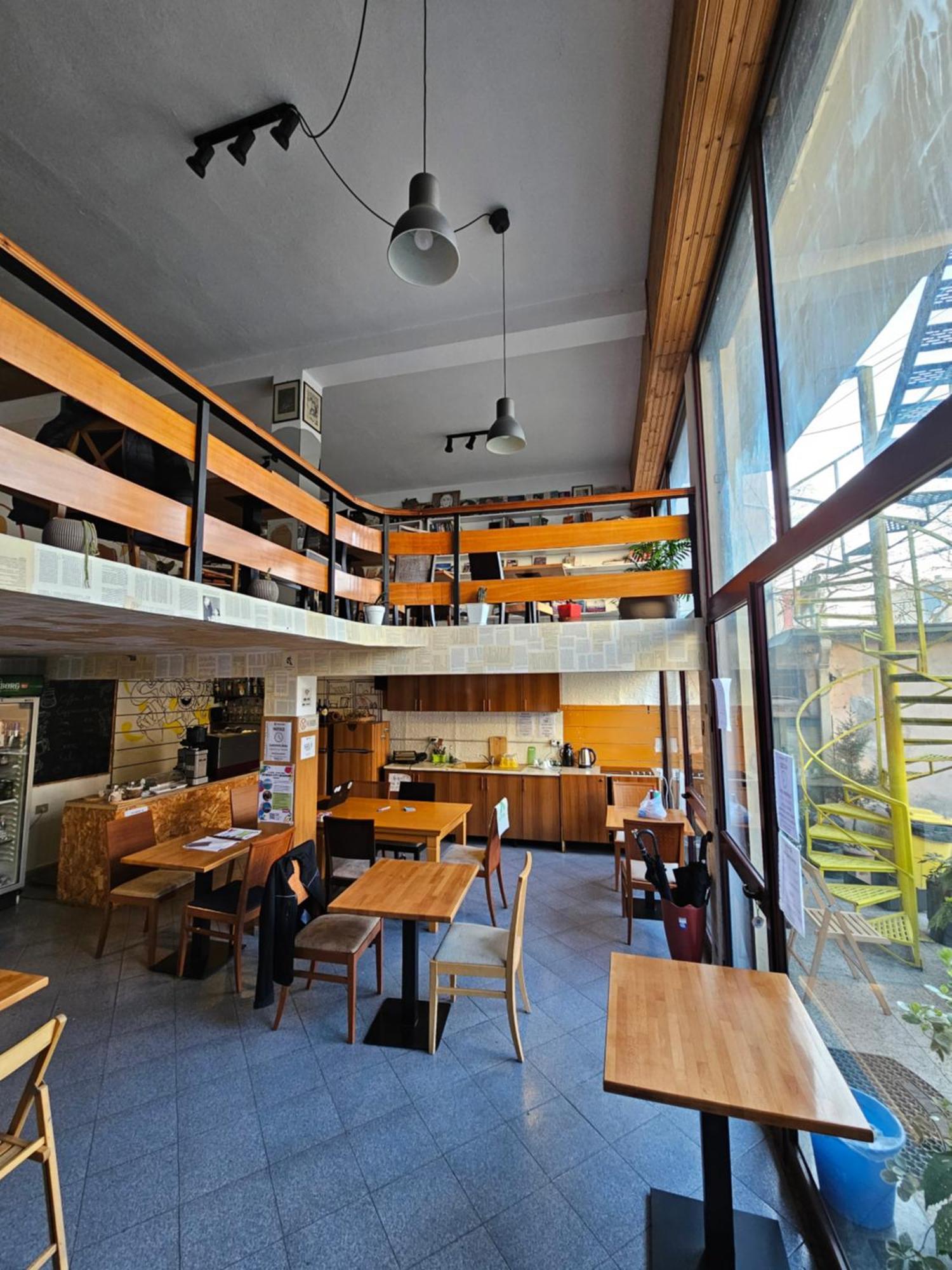 Traveler Hostel Shkoder Exterior photo