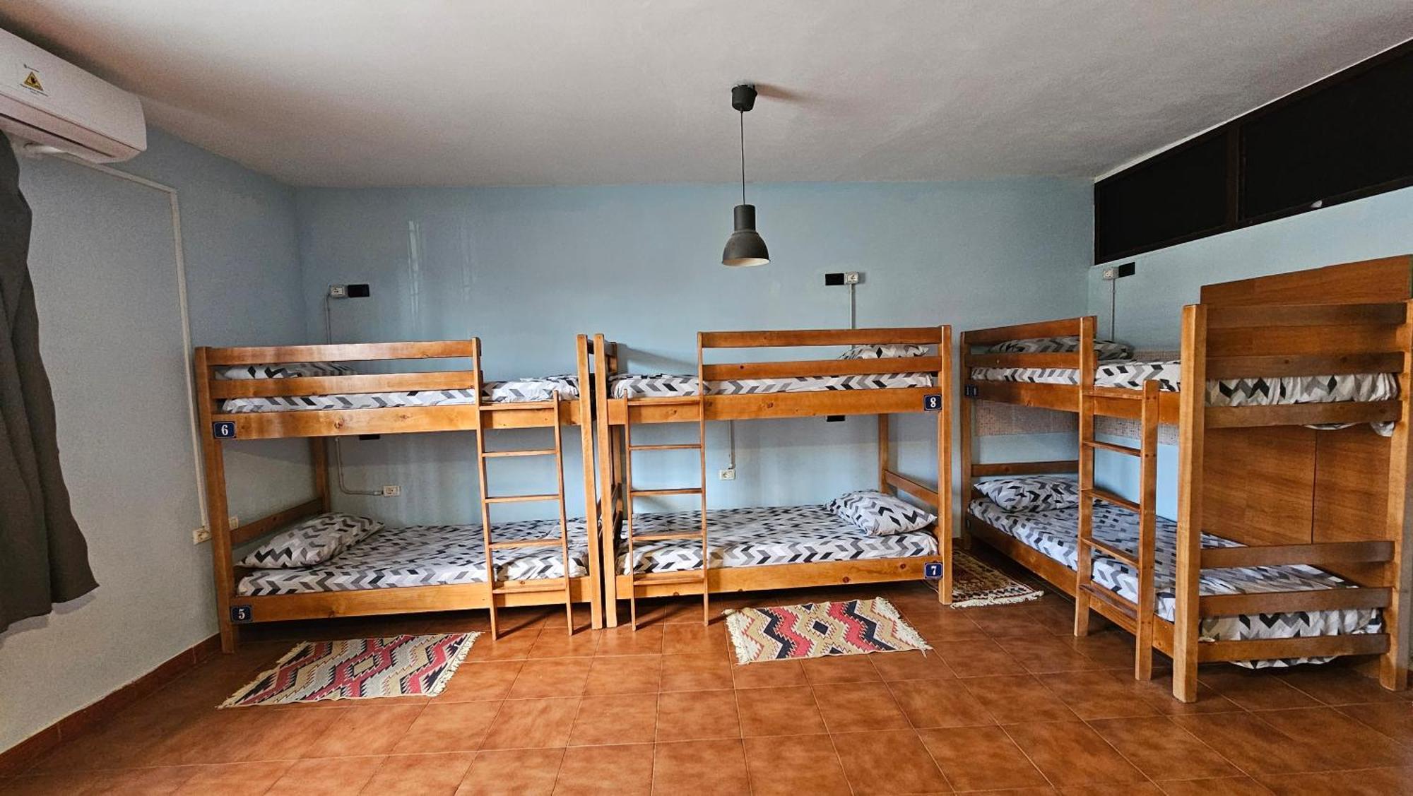 Traveler Hostel Shkoder Exterior photo